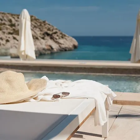 Hoposa Niu Otel 4*
