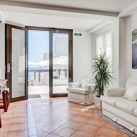 Hoposa Niu Otel