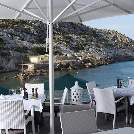 Hoposa Niu Otel 4*