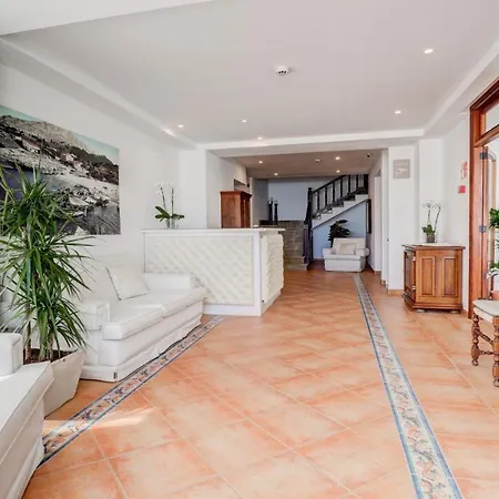 Hotel Hoposa Niu 4*